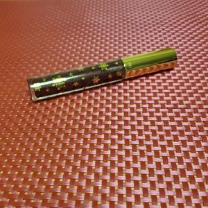 NEE Estee Lauder Pure Color Envy Sculpting Gloss